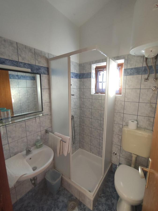 Apartments Stivic Pinezići Εξωτερικό φωτογραφία